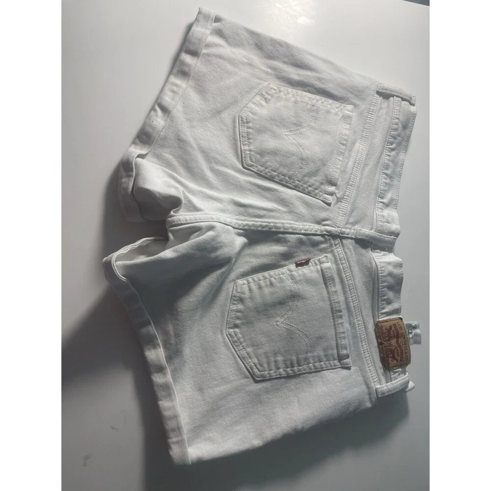 Levis levi mid